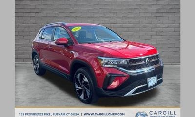 2024 Volkswagen Taos 4MOTION SE