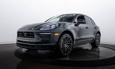 2026 Porsche Macan