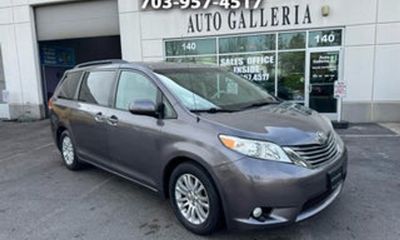2011 Toyota Sienna LE