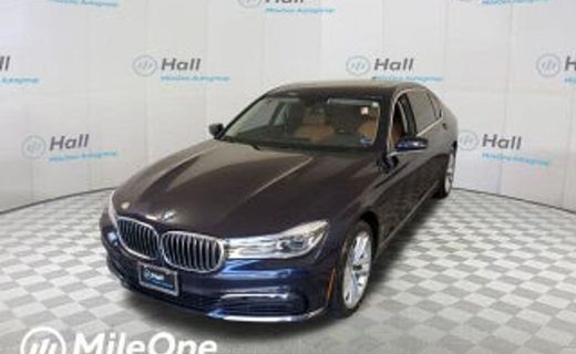2016 BMW 750I