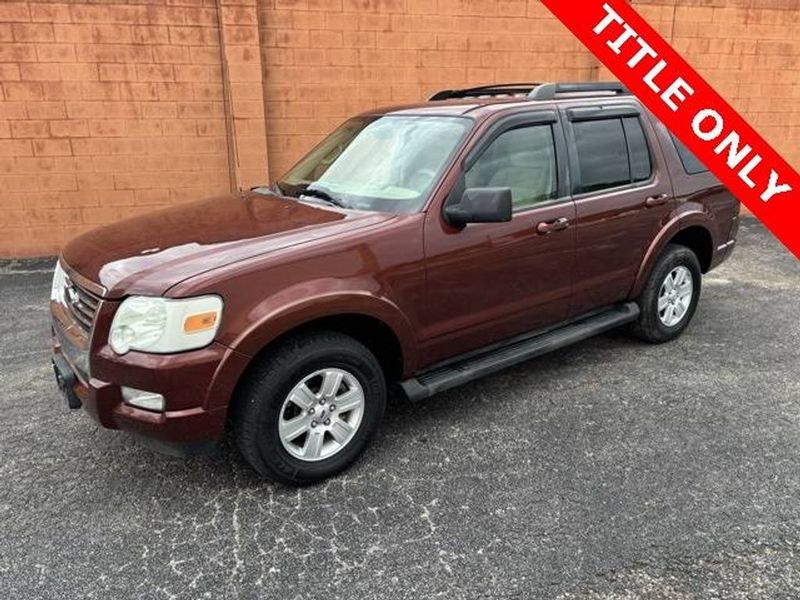 2009 Ford Explorer — a typically priced live listing