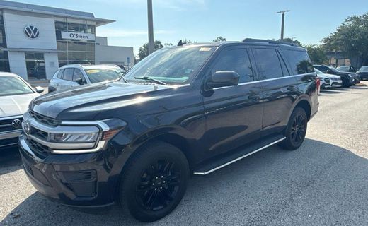 2023 Ford Expedition XLT