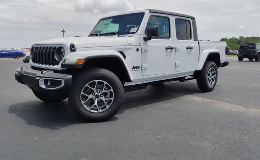 2026 Jeep Gladiator Sport