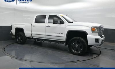 2015 GMC Sierra Denali