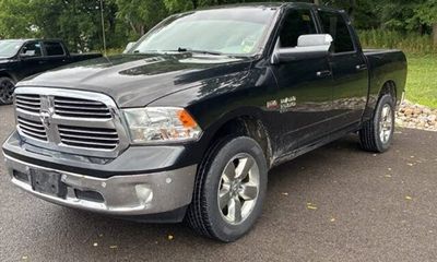 2019 Ram 1500 SLT