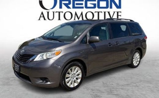 2013 Toyota Sienna LE
