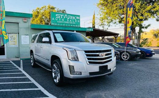 2018 Cadillac Escalade ESV Luxury