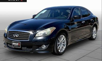 2011 Infiniti M56 Base