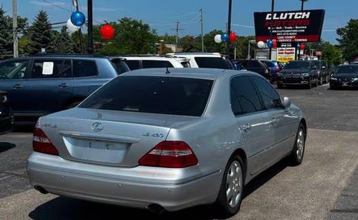 2004 Lexus LS 430
