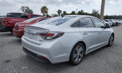 2016 Hyundai Sonata GLS Middle