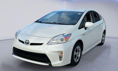 2014 Toyota Prius Three