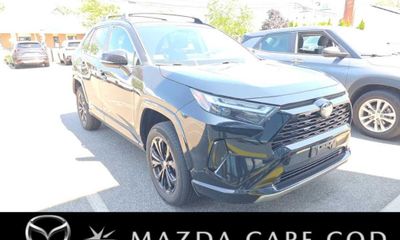 2022 Toyota RAV4 SE