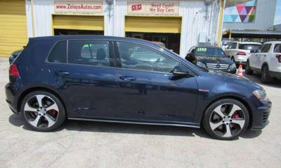 2017 Volkswagen Golf GTI S Sport SE