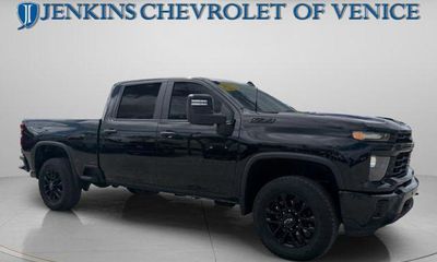 2025 Chevrolet Silverado HD Custom