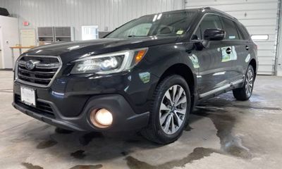2019 Subaru Outback Touring M R