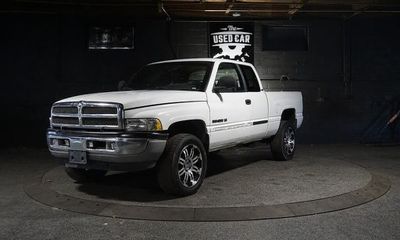 2000 Dodge Ram ST