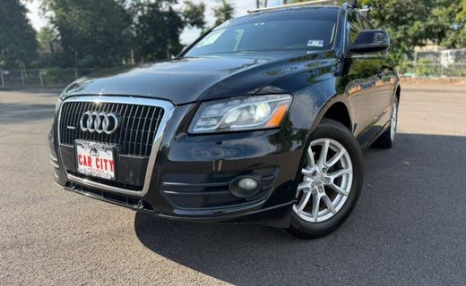 2010 Audi Q5 Premium Plus