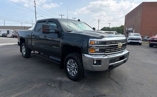 2017 Chevrolet Silverado LT