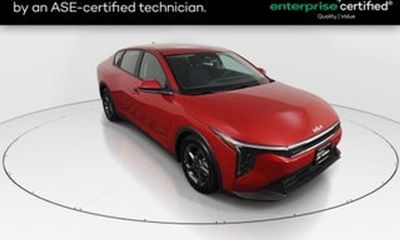 2025 Kia K4 LX LXS