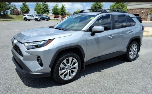2024 Toyota RAV4 XLE Premium