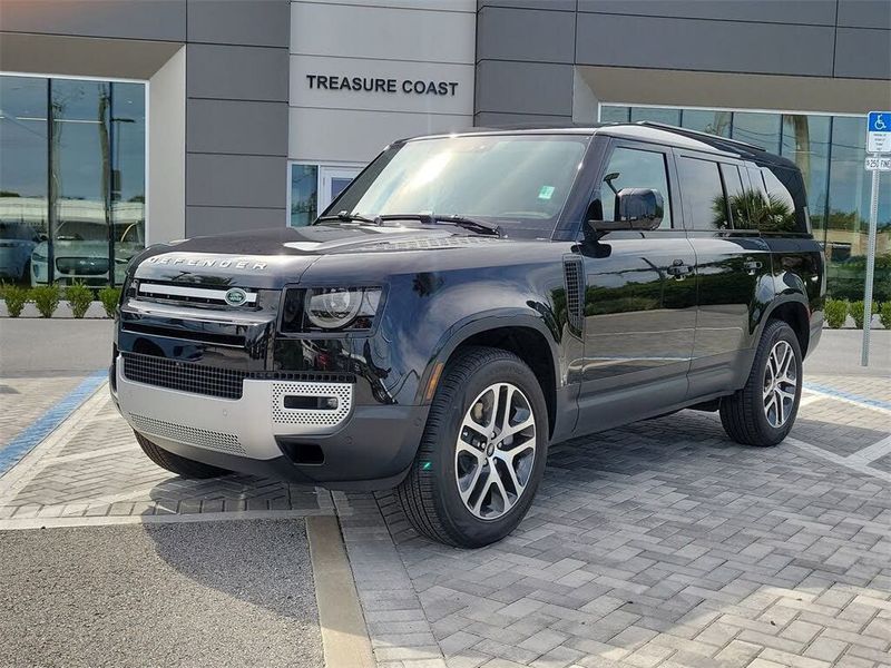 2025 Land Rover Defender — a typically priced live listing