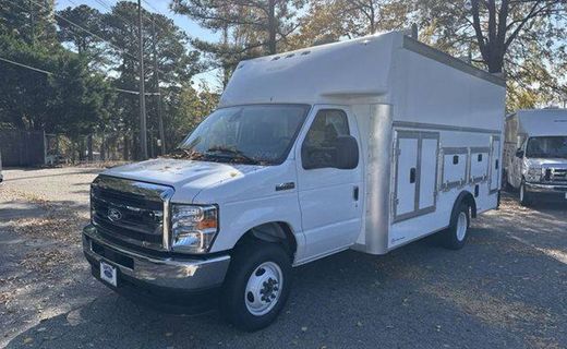 2026 Ford E-450 Base