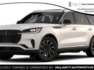 2026 Lincoln Aviator Base