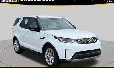2025 Land Rover Discovery P300 S