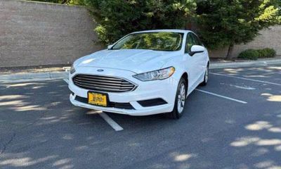 2017 Ford Fusion SE