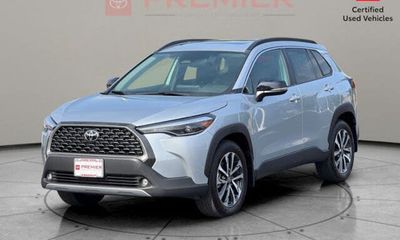 2025 Toyota Corolla Cross XLE
