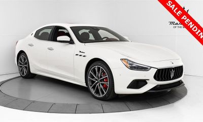2023 Maserati Ghibli Modena Q4