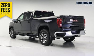 2023 GMC Sierra SLE