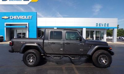 2022 Jeep Gladiator Sport