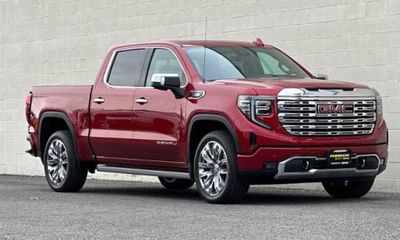 2024 GMC Sierra Denali