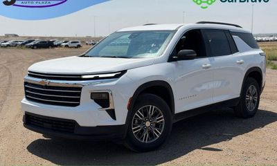 2026 Chevrolet Traverse LT