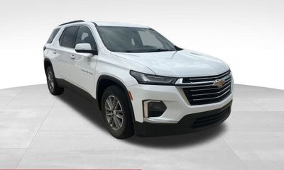 2023 Chevrolet Traverse LT