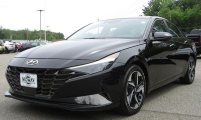 2023 Hyundai Elantra Limited