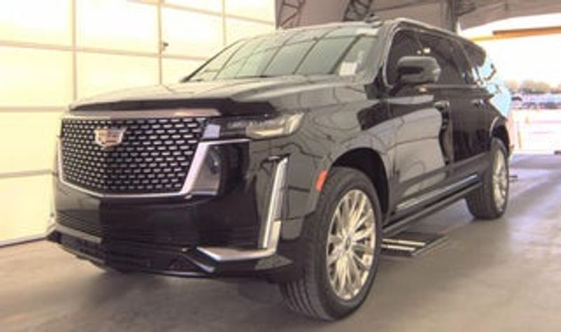 2021 Cadillac Escalade Esv — a typically priced live listing