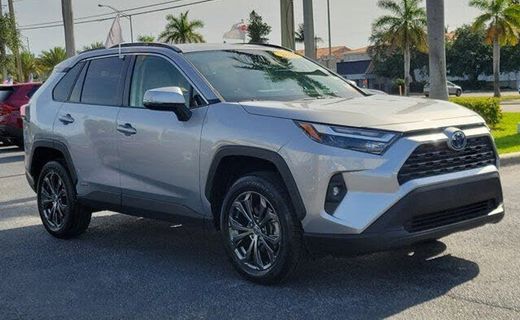 2022 Toyota RAV4 XLE Premium