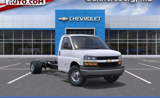2026 Chevrolet Express 3500 Cutaway 177