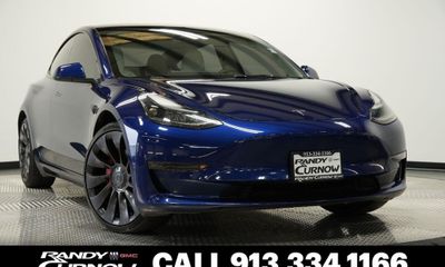 2023 Tesla Model 3 Performance