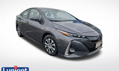 2021 Toyota Prius Prime PHEV XLE
