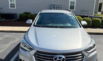2018 Hyundai Santa FE SE Premium PKG