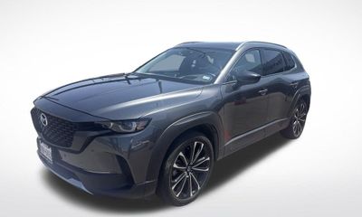 2024 Mazda CX-50 Premium Plus