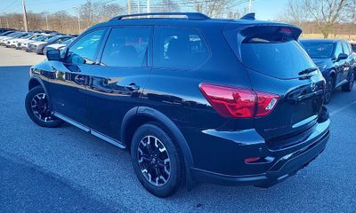 2020 Nissan Pathfinder SL