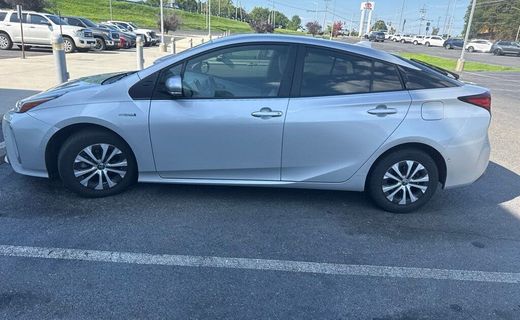 2021 Toyota Prius LE