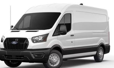 2026 Ford Transit Medium Roof