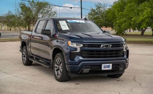 2022 Chevrolet Silverado RST