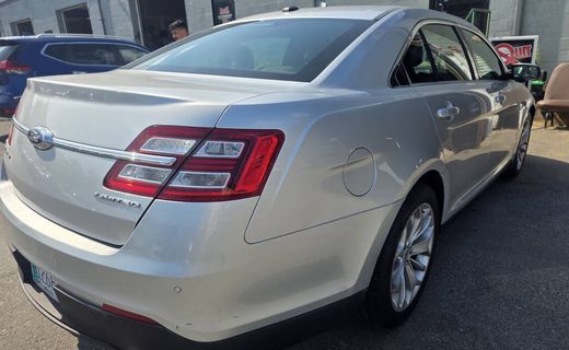 2013 Ford Taurus Limited
