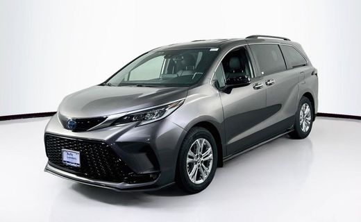 2022 Toyota Sienna XSE